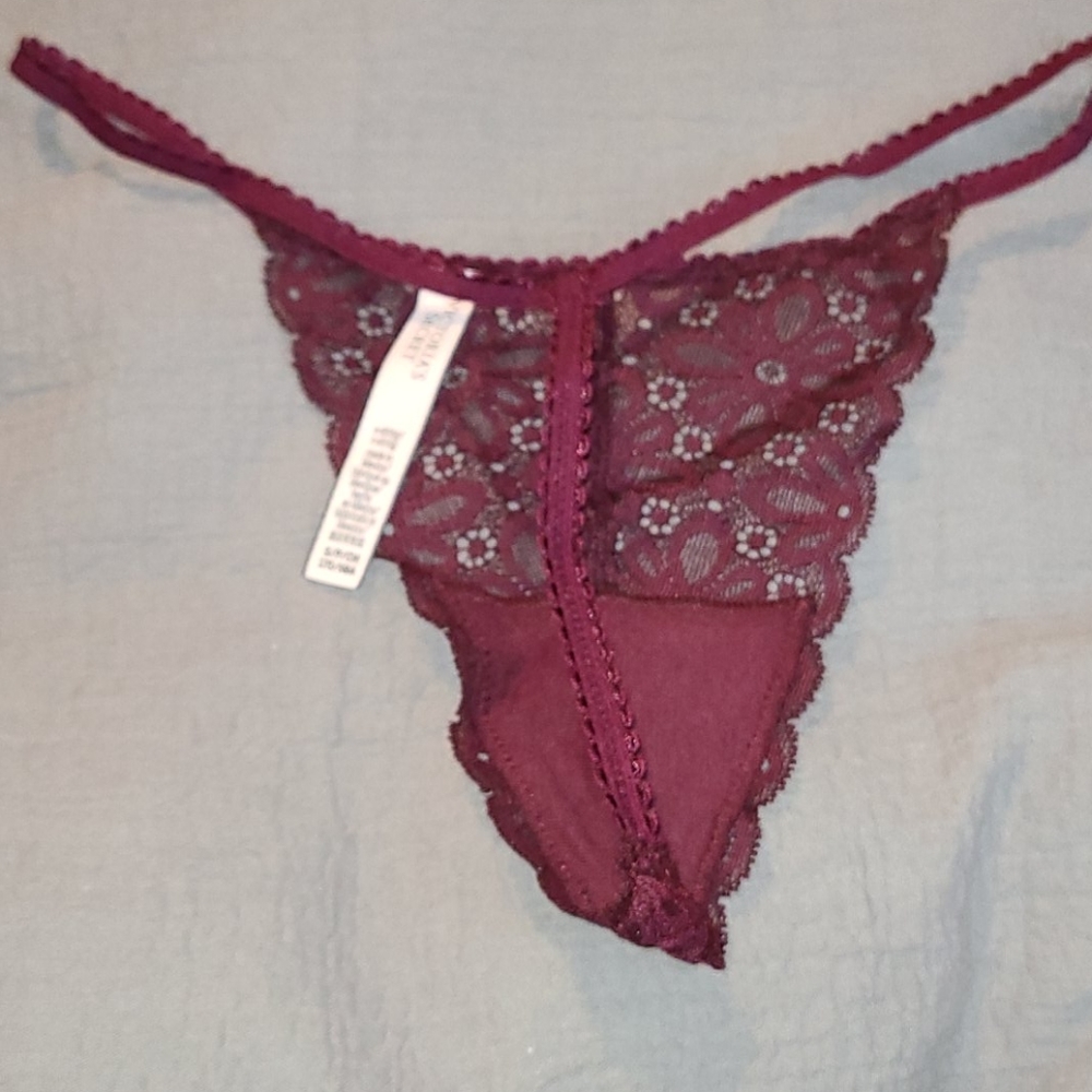 Victoria's Secret V-String - Picture 2 of 2
